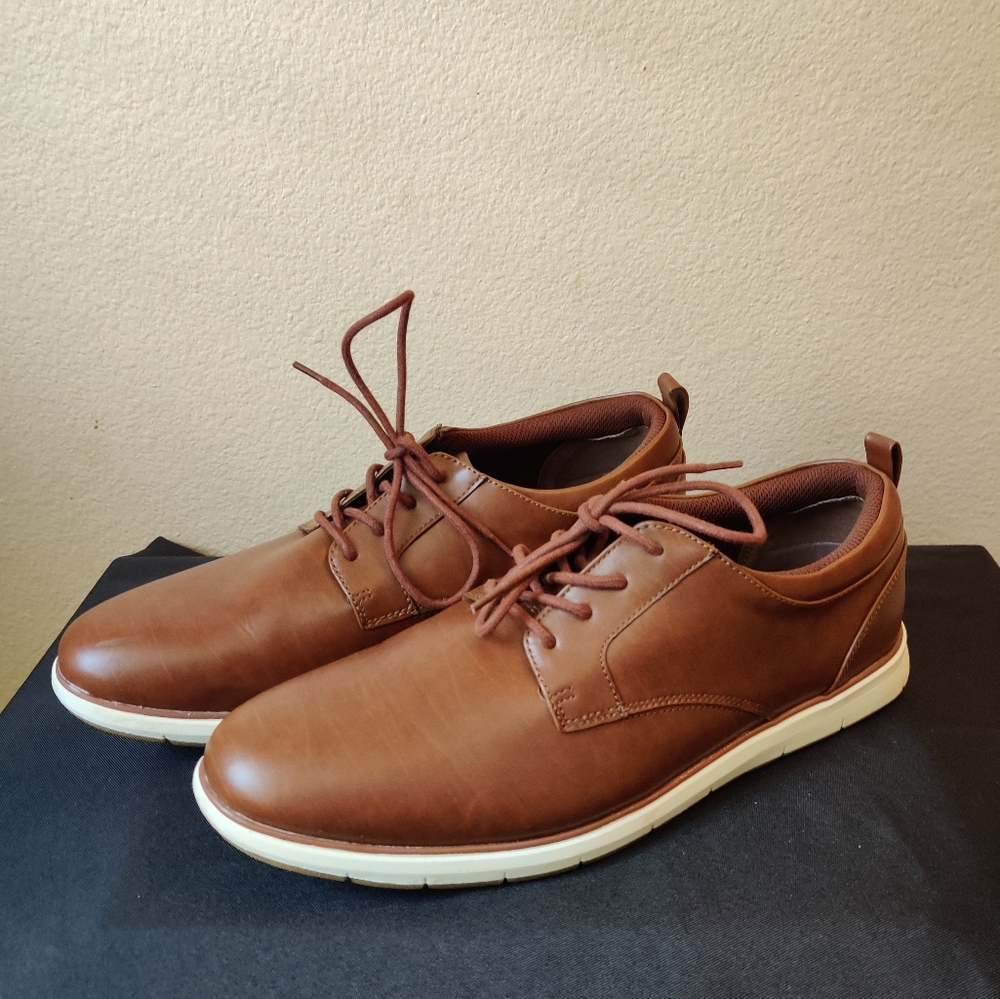 Men's sneakers